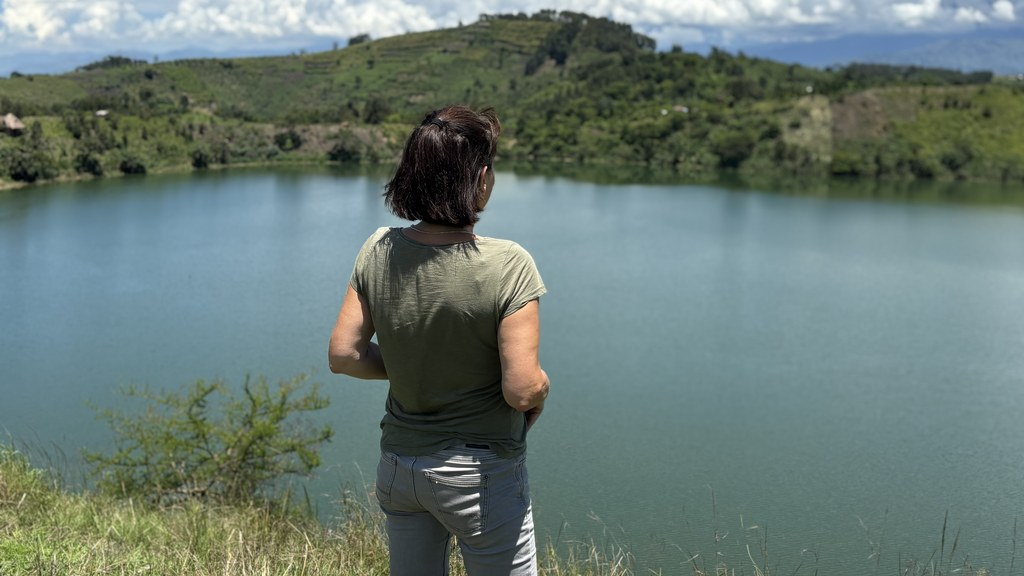 3-Day Bwindi Gorilla Trekking, Batwa & Lake Bunyonyi